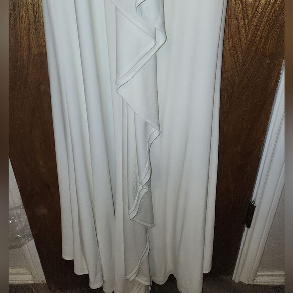 Mac Duggal Deep V-Back Long Formal Dress 12336 NWT Size 4 - Picture 7 of 10